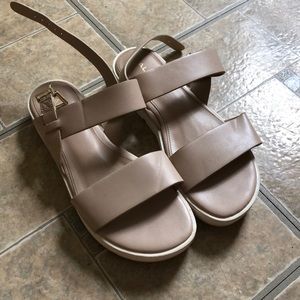 Cream summer sandals
